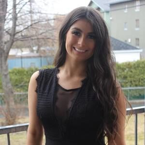 Meet your Posher, Vicky